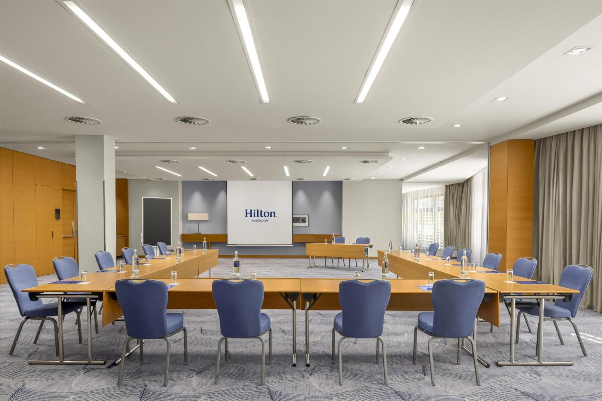 Hilton Duesseldorf — Photos 2